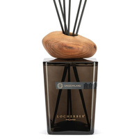 Szklany dyfuzor zapachu z rzeźbioną nasadką - 2500 ml - Locherber Milano | Grigiomilano Skyline